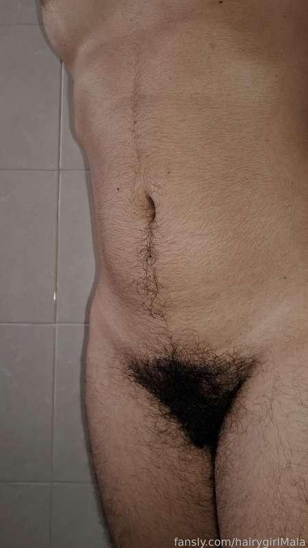 hairygirlmala image #3
