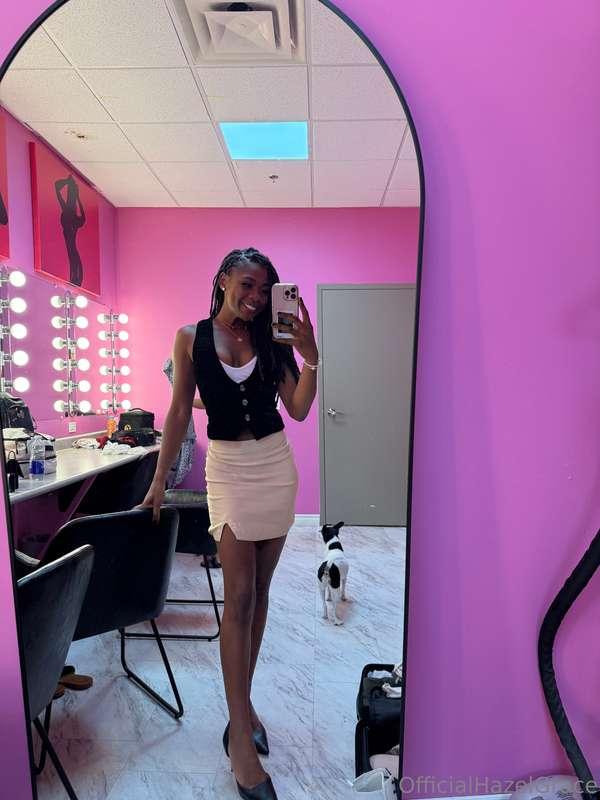 Say “hi” if you want a hot pic from me.