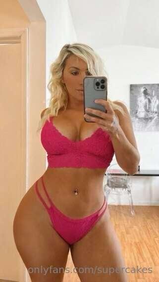 1 or 2? Swipe - Thanks for being a VIP and spoiling me! Xo