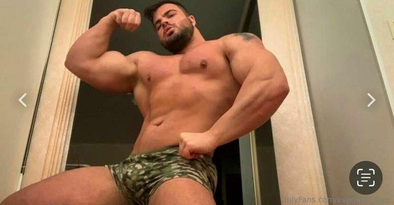 dylan_wanker image #0