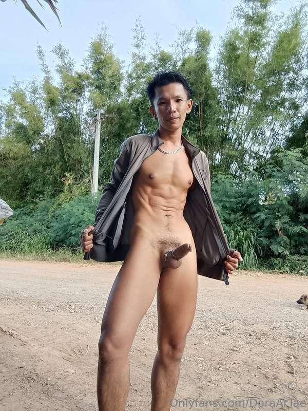 มีคนบอกให้ใส่เสื้อผ้าบ้างก็ได้... #ใส่ให้แล้วน้าา😅