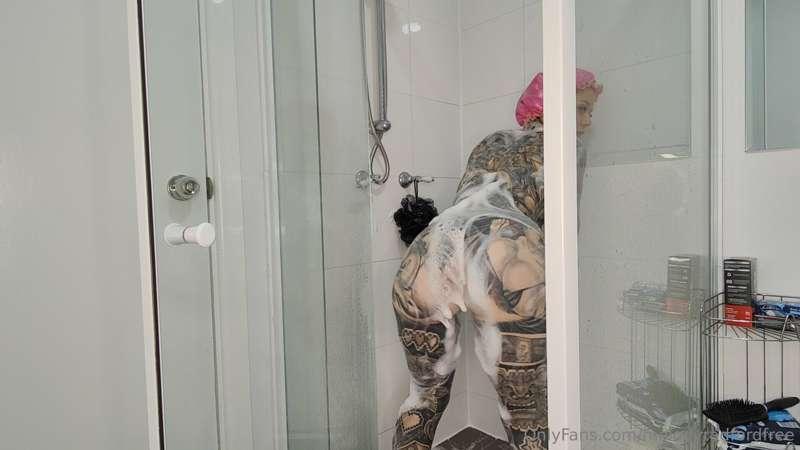 Shower with me 😉 all soapy and wet mmmmm twerking with soap ..