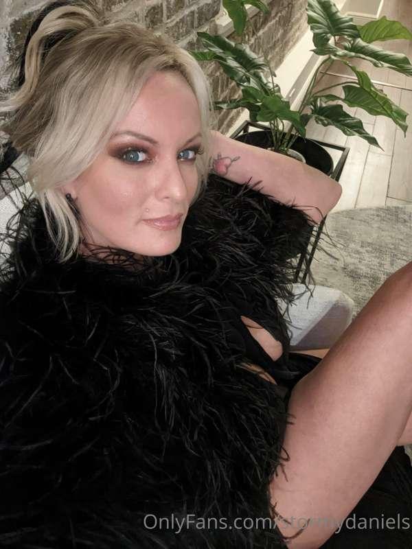 Selfie from my GG shoot with Violet Vail yesterday in New Or..