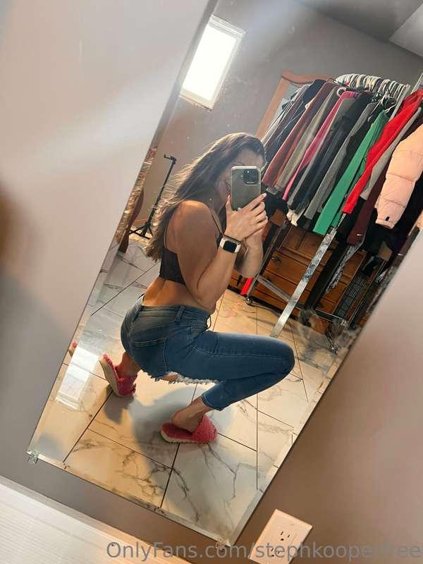 😈