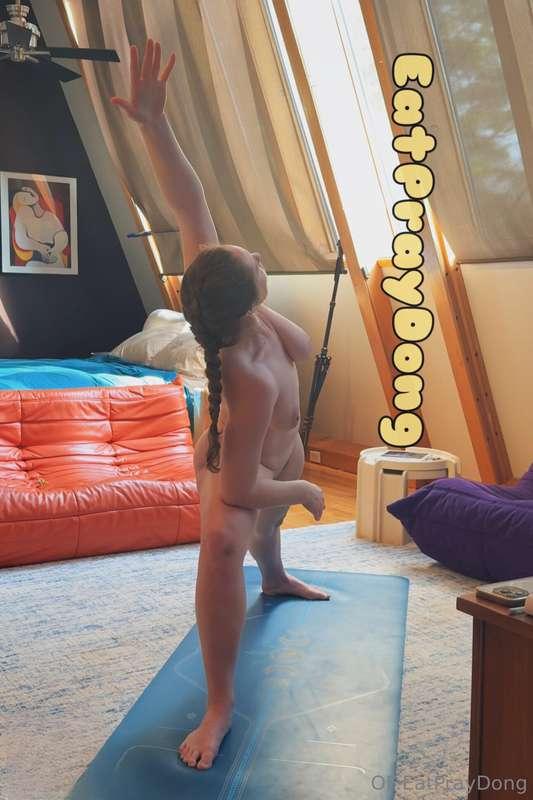 Some yoga poses for you 😉😋