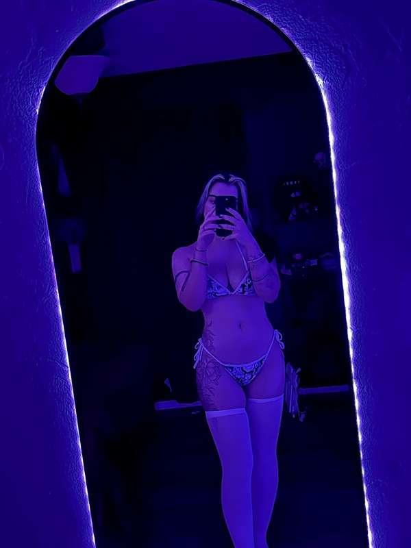 I put lights around my mirror!