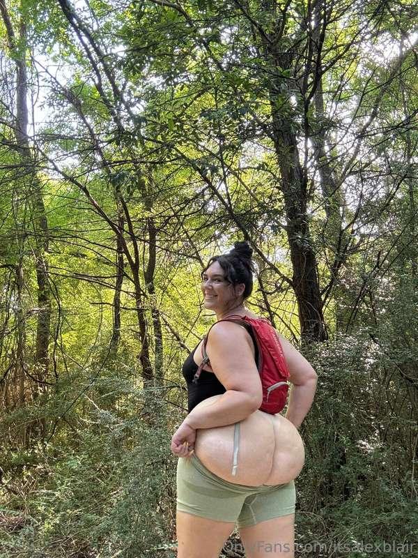 How about a JOI to get your day started??? Check your DM or ..
