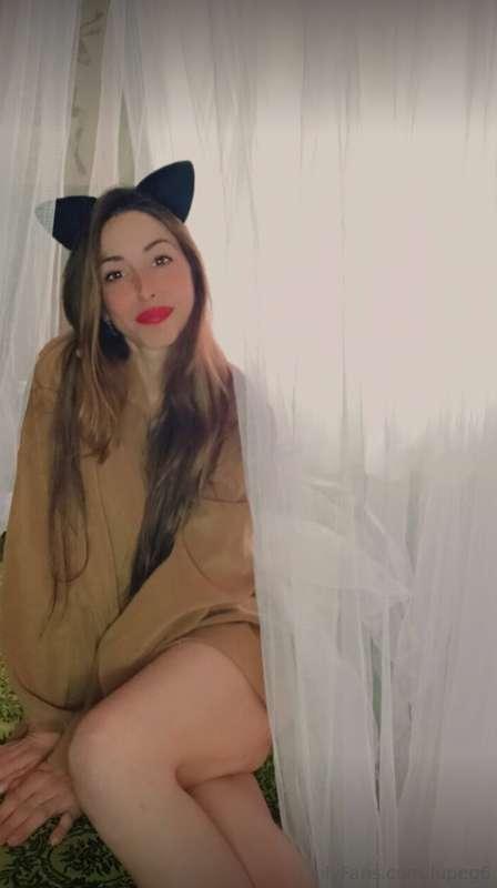 Chica nueva por aquí. Con muchas ganas de pasarlo bien y dis..