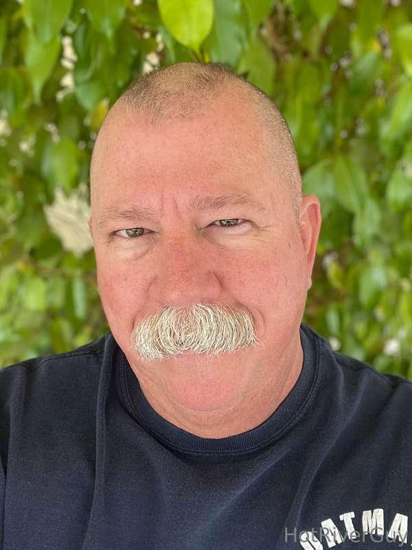Papa Mustache.