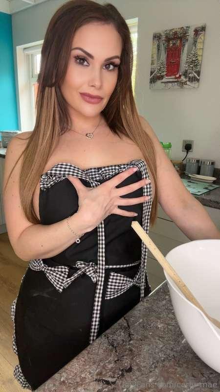 baking with love and a touch of naughty. 💋
