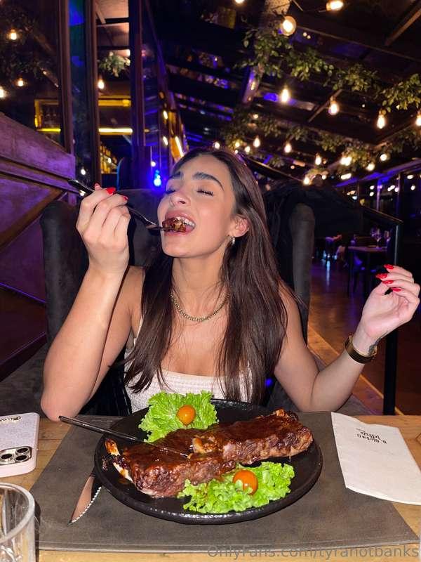 Night out😍🥩