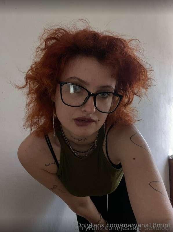 This baby @jessica_sexology wants you to take off everything..