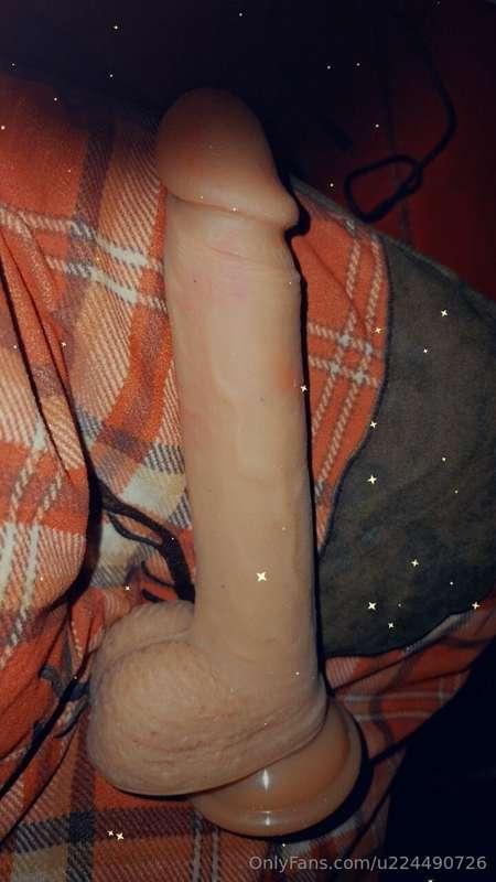 Oh baby I'm going to play with my cumming dildo in the showe..