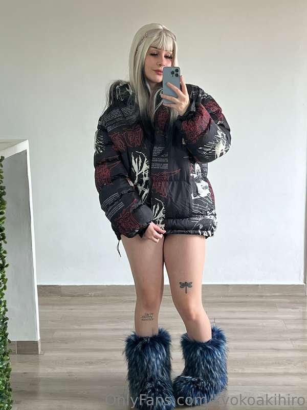 come to play to turn off my clothes 🖤