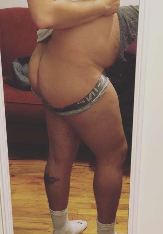 A little side booty