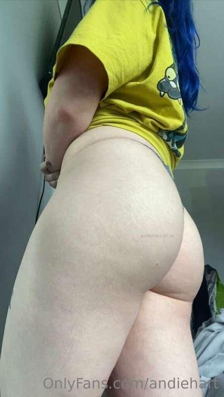 here’s to hoping it’s spankable 🍑