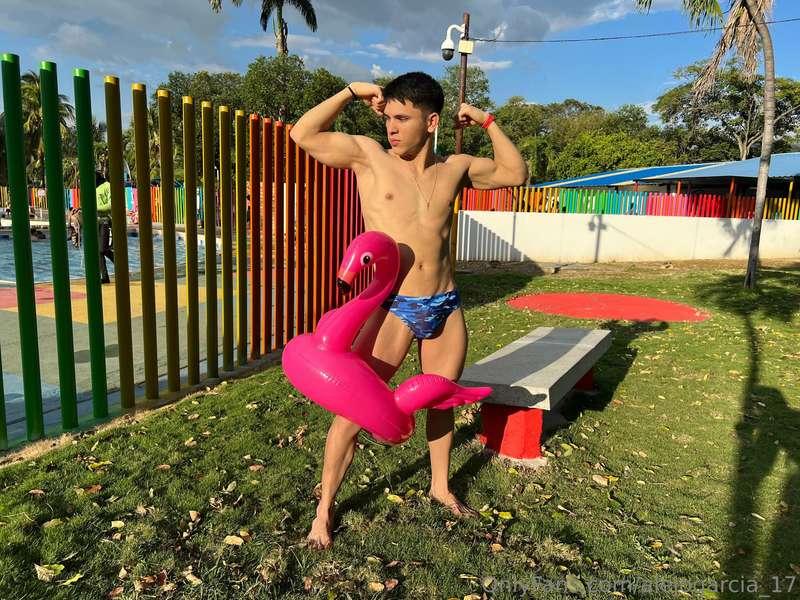 Feliz Domingo mis amores 😏🔥😈
