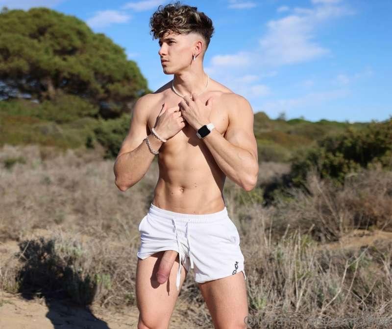 A gift dick pic for you all😊😘 but remember that all my 100% ..
