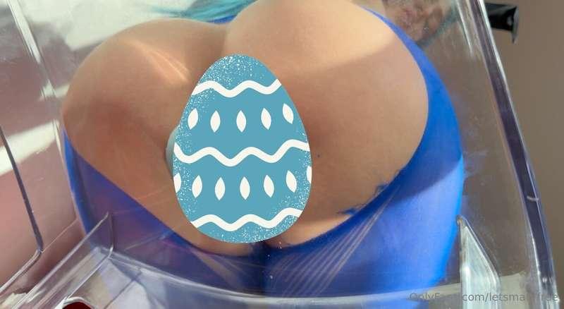 🐰⚡️🪺 this naughty bunny knows exactly where to hide the eggs..