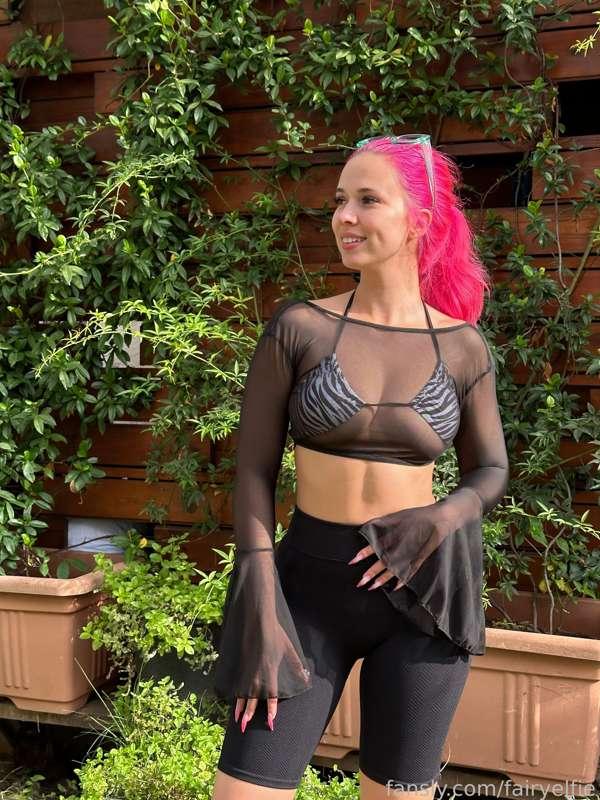 Do you like my outfit?💜


#fyp #oofd #sexyoutfit #transparentclothes #seethrough