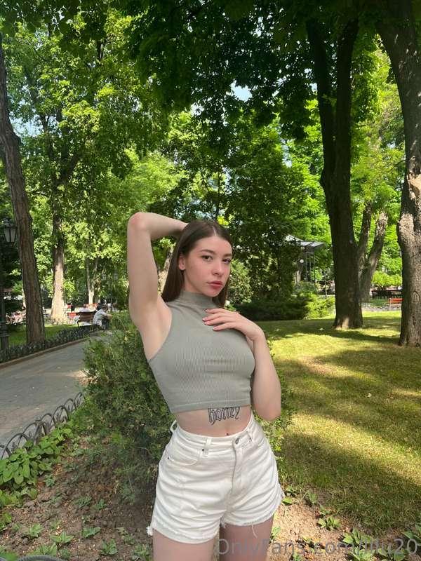 First fan to Tip $30 gets $400 worth of contents😍🥵💦