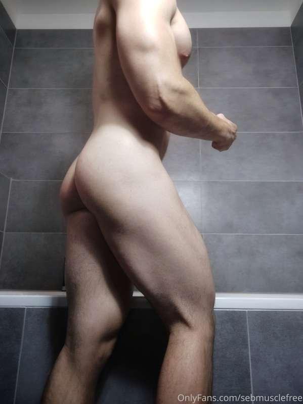 New fuckin hot video on my main page onlyfans.com/sebmuscle ..