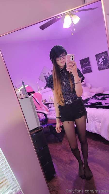 I wanna go to a party or rave and get fucked in this cx