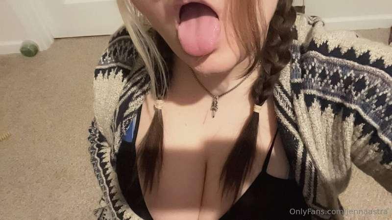 Let me lick you 😈