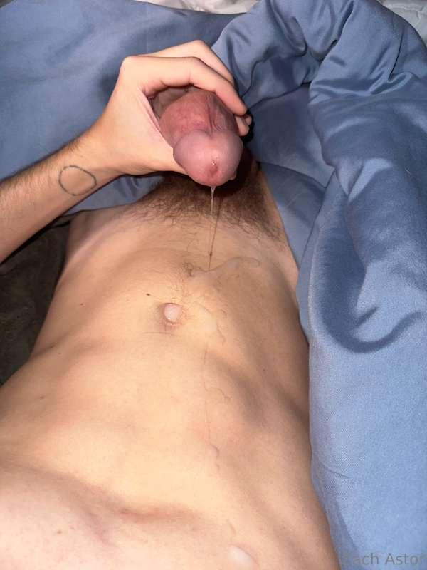 Need someone who will lick it all up 🥵💦