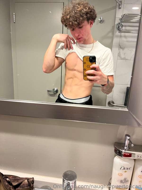 naughtypuertorican image #1