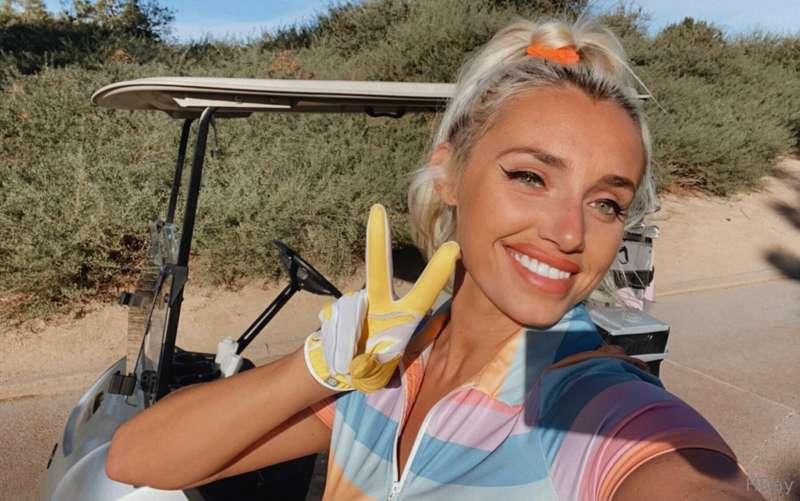 itshollyday main image