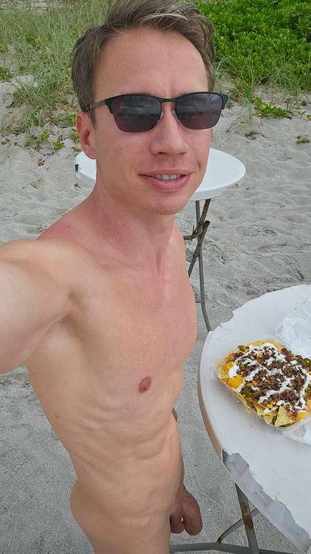 Naked nacho time! 😋