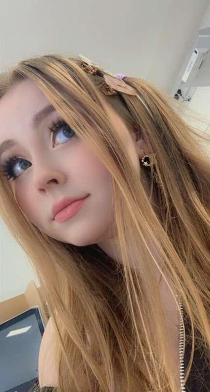 Selfies (and OOTD) - lower tiers+