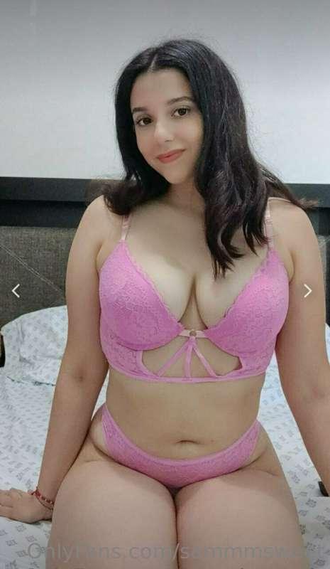 ❤️sexy milf is waiting for you to cum together😘
@katecherryv..