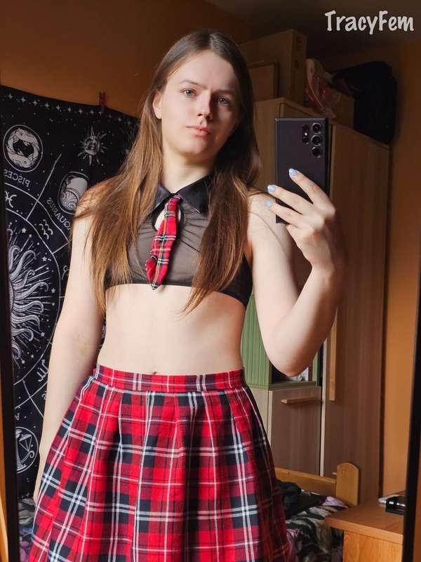 Is my top revealing too much?

#fyp #trans #transgender #femboy #feet #dick #cosplay #skirt