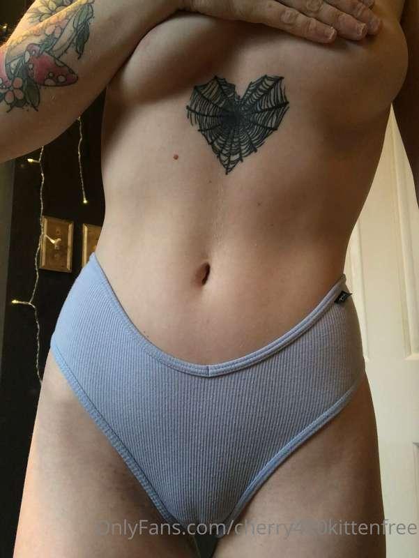 happy monday 2 u from me & my cute panties