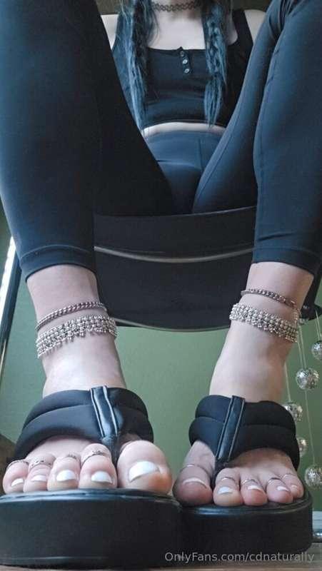 Shout out to my footboys/girls..! Thank you for always makin..