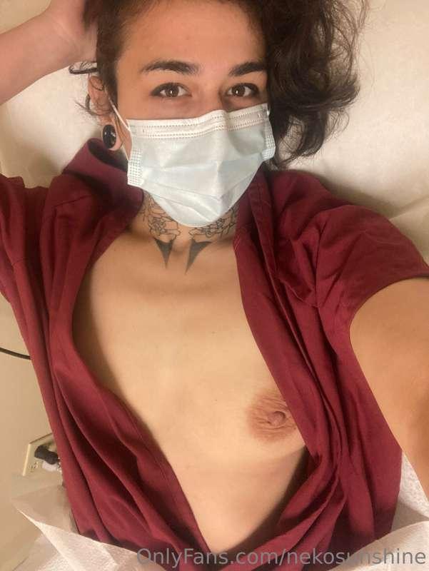 Let’s play doctor, 
Time to give me a thorough exam, I’m rea..