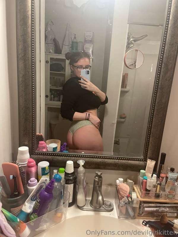 Who wants to eat 🎂🎂🎂