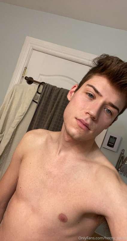 justin_twinkk image #0