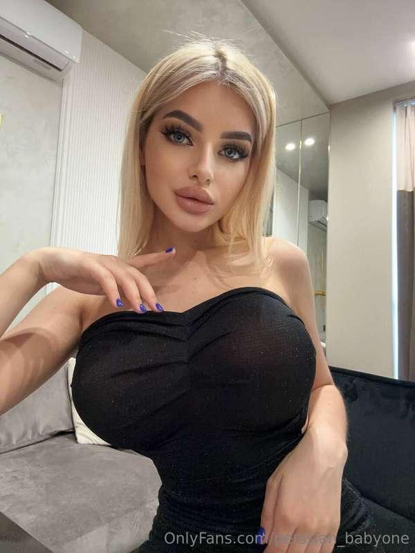 Your babygirl is feeling a little needy today… you gonna giv..