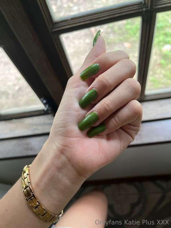 Hey everyone 💜 it's time for a manicure again 💅 which color ..