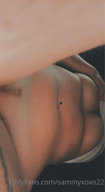 Message me if you wanna see more 😉😘