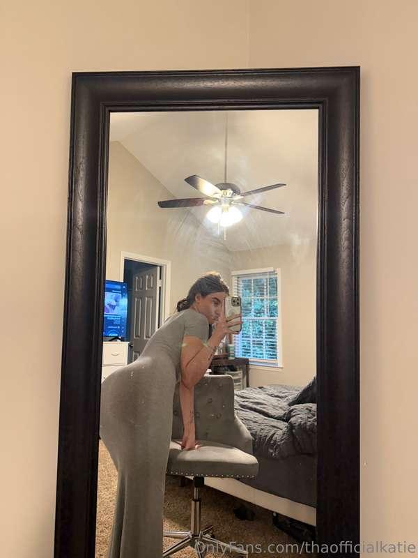 You like the view from this angle? 😌