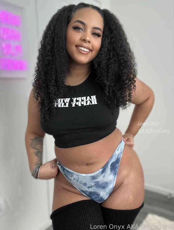 onyxcums image #0