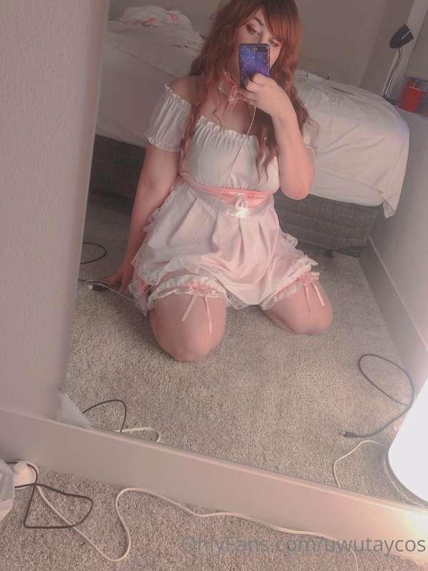 I think y’all will love this upcoming maid set 😇🌸