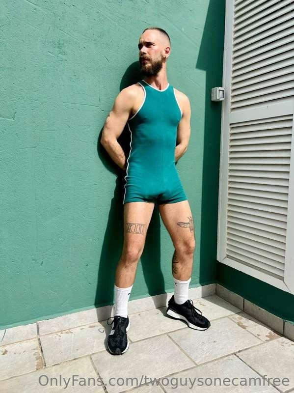 It’s hiding in the green. Can you see it? 😈🐍
Subscribe now t..