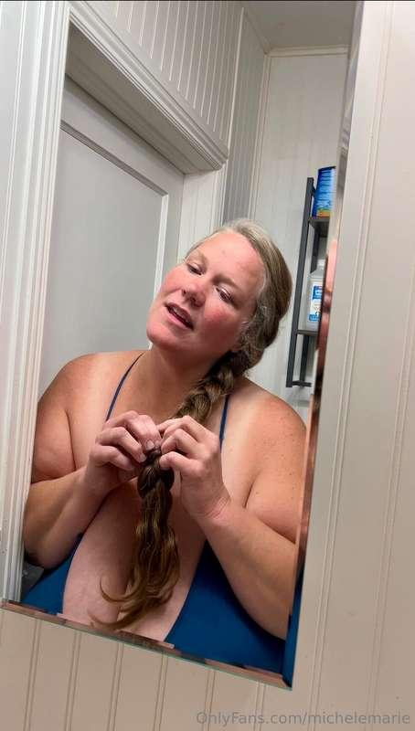 Do you prefer my hair braided or down?! 