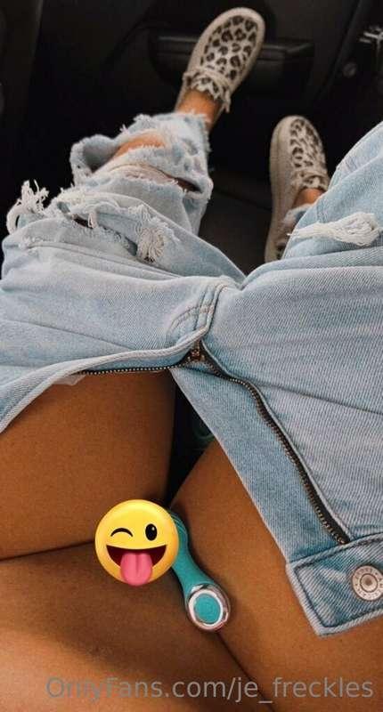 Check your messages for some public car toy play! 🥵