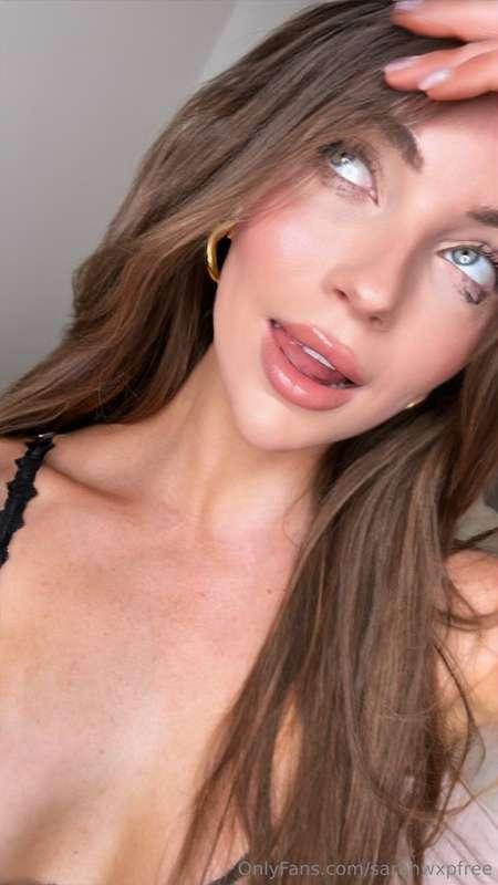 FASTEST fan to tip $10 will receive $1,000 of content plus a..